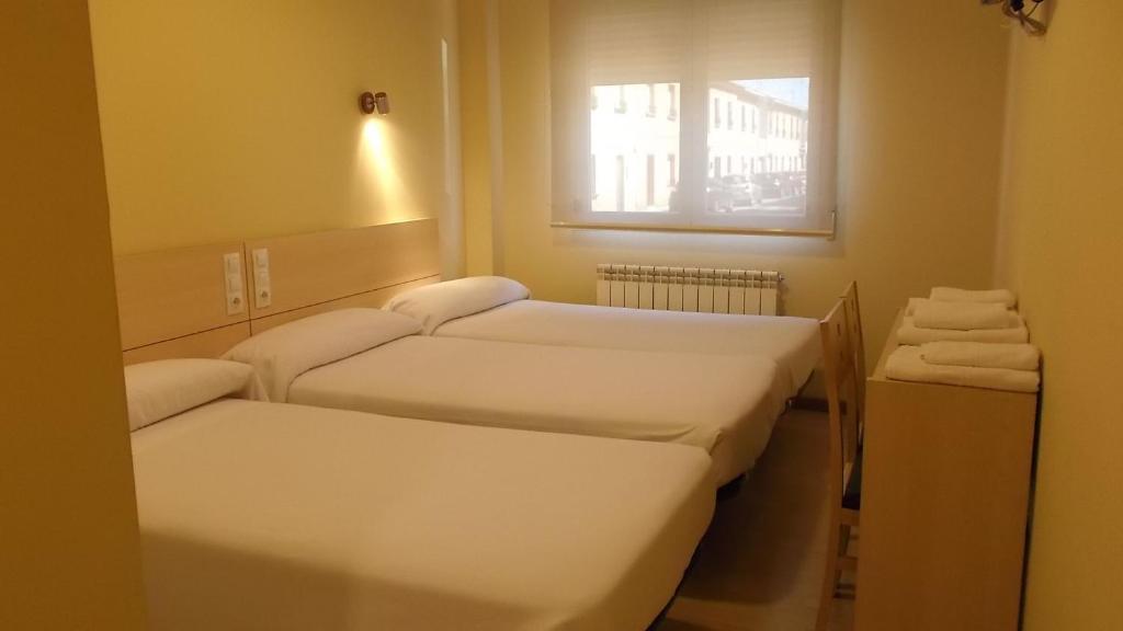 Hostal Europa Castejon  Bilik gambar