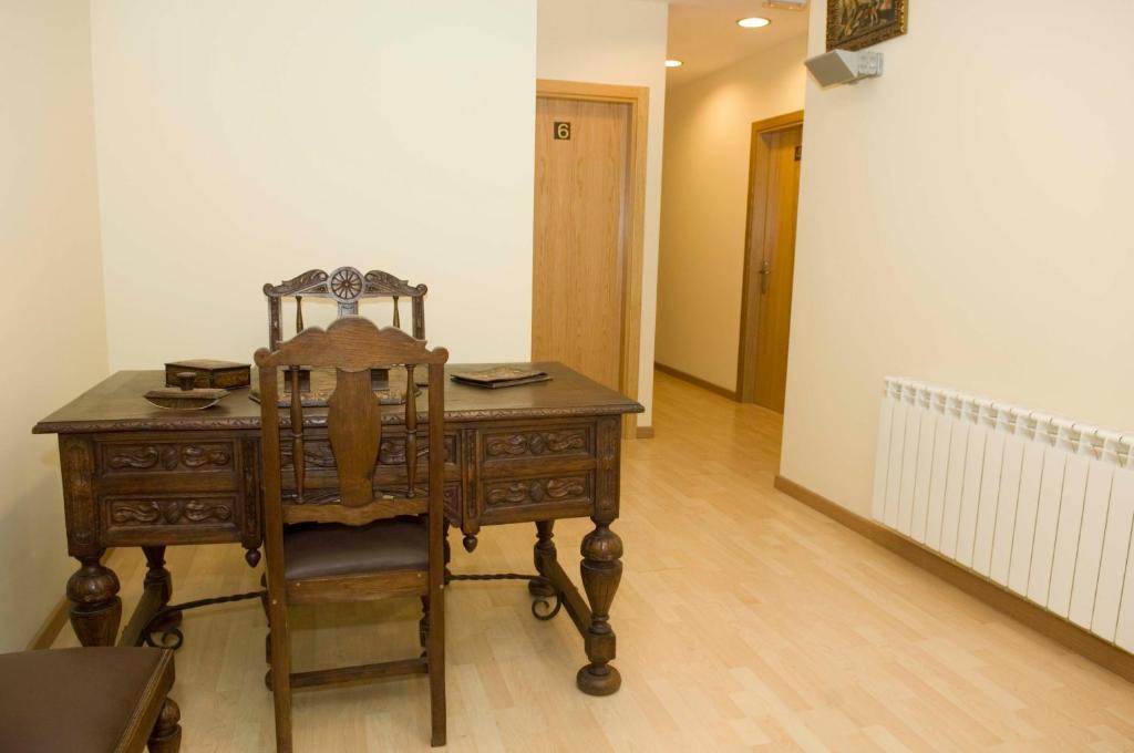 Hostal Europa Castejon  Luaran gambar